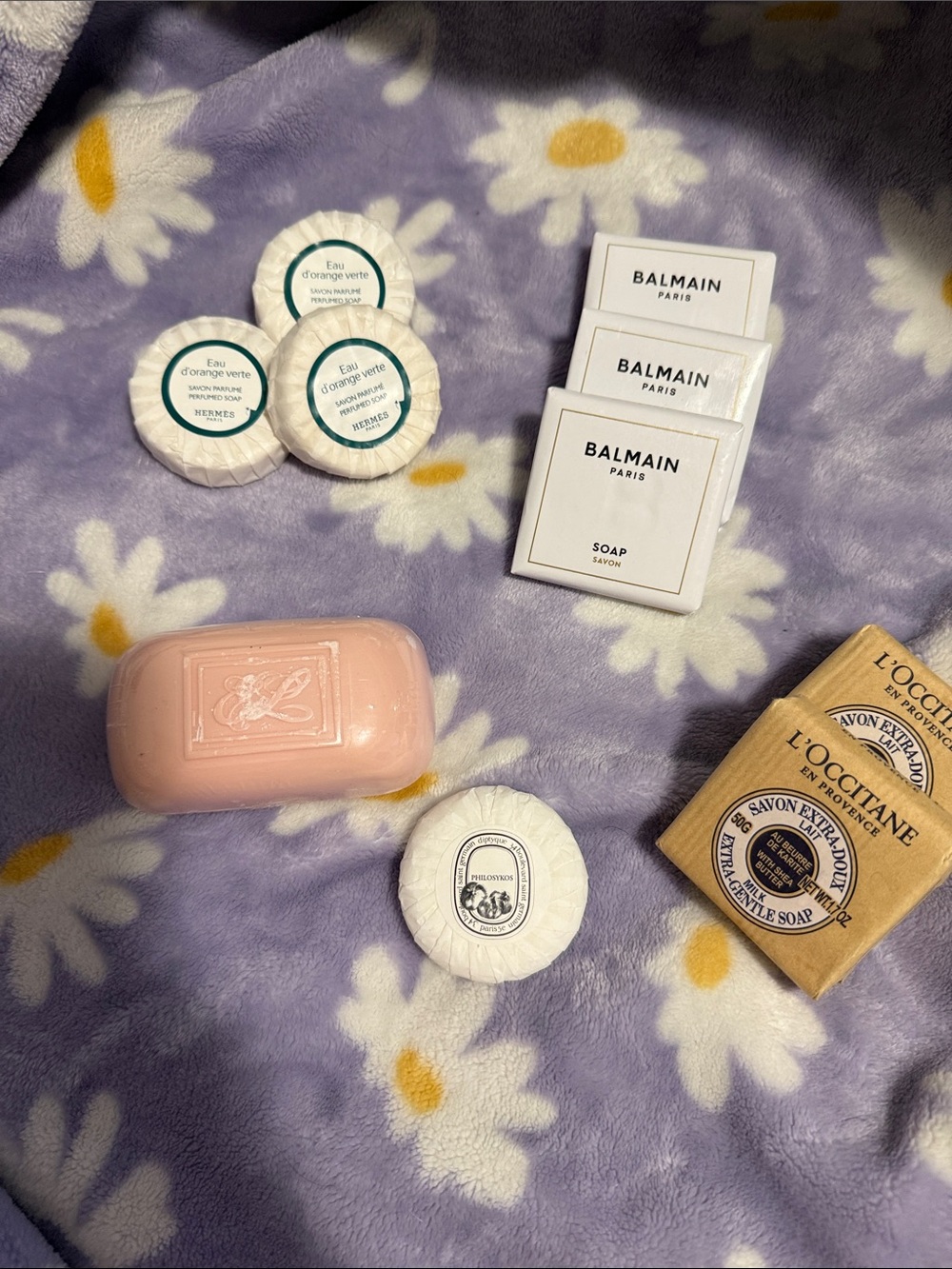 Balmain Paris Mini Soap Hermes ,
L’OCCITANE ,Diptyque, EsteeLauder Bundle 
10